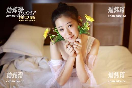 青豆客-艾小青 青豆客 - 艾小青:女神的私拍作品,连我都忍不住想拿起相机!