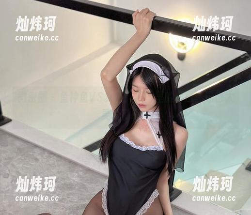 鱼神鱼 微密圈 - 鱼神鱼VS女仆:原图里的瞬间,这也太灵动了吧!