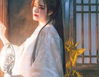 图片里的原图，鹿八岁baby和她的美腿，让我瞬间恍若置身梦境。