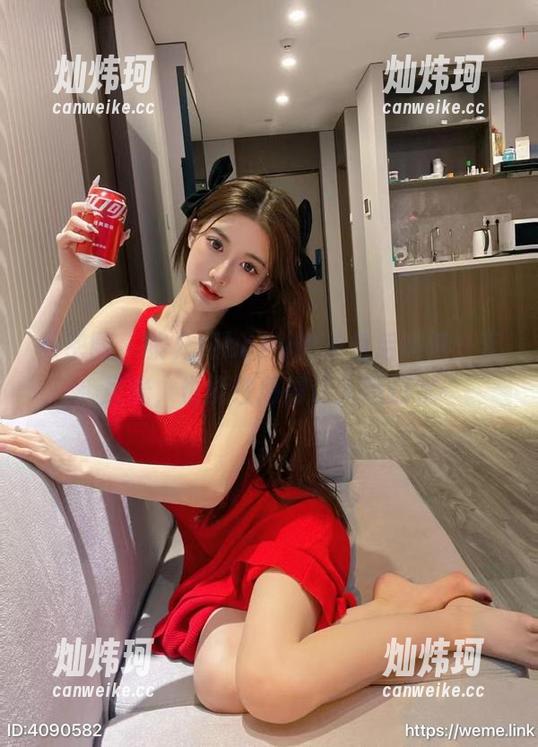 微密圈 - 黎允熙baby的灰色后妈裙：无圣光，也能性感得让人咽口水